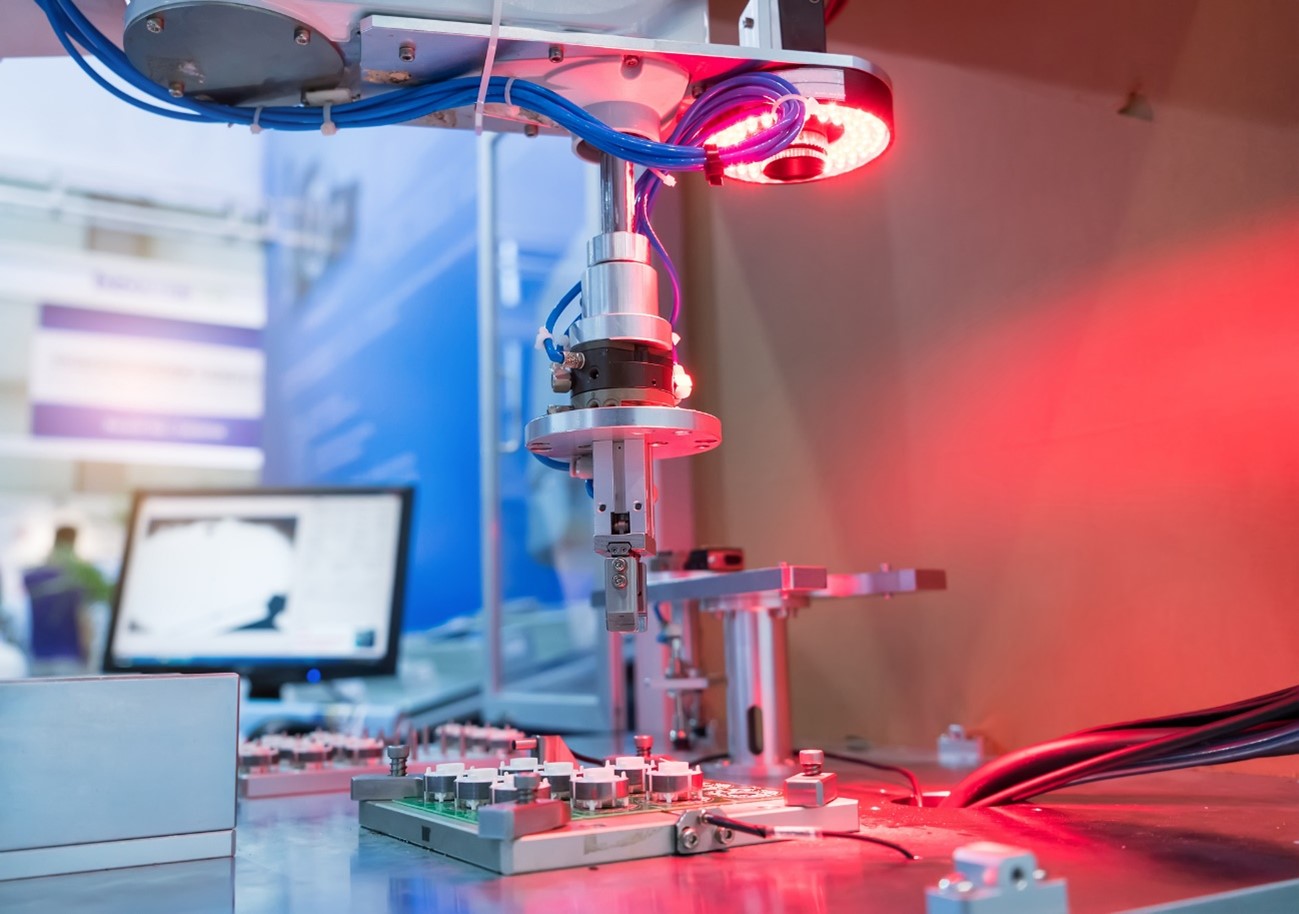 A tecnologia industrial é um recurso inovador que chegou para elevar os processos produtivos e aumentar a competitividade.