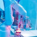 Saiba mais sobre o robô articulado de 6 eixos