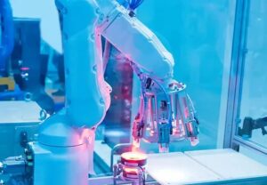 Saiba mais sobre o robô articulado de 6 eixos 