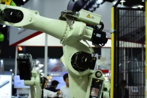 Fabricante de braço robótico: como escolher o parceiro ideal para sua automação industrial